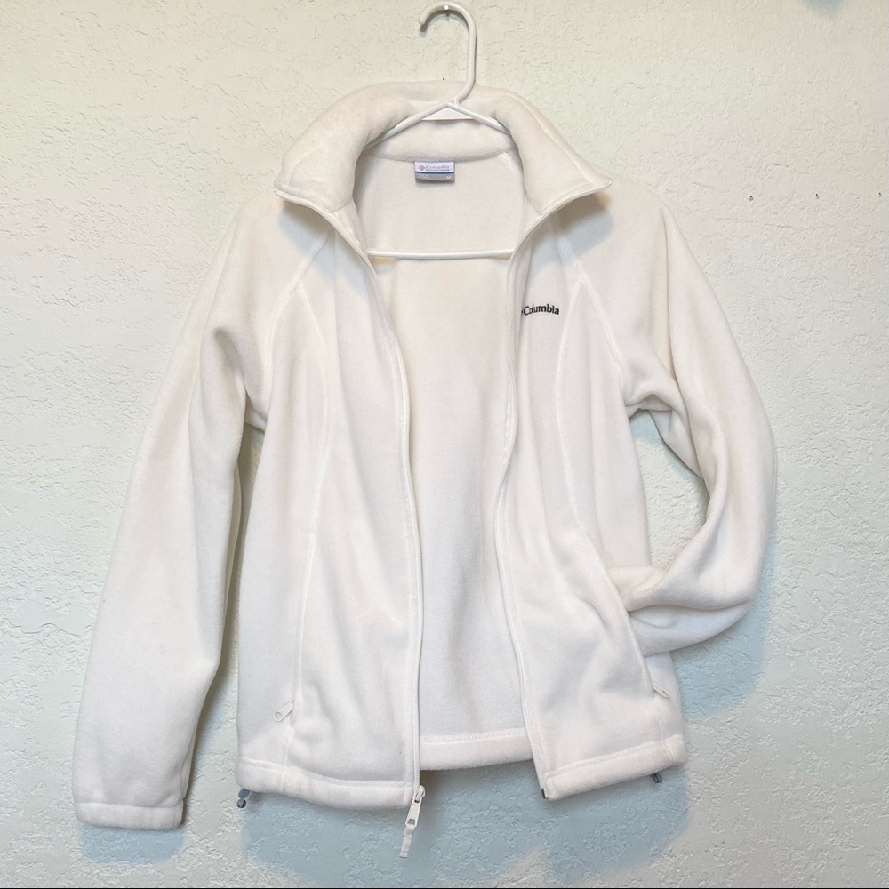 NWOT White Fleece Columbia Jacket Size M